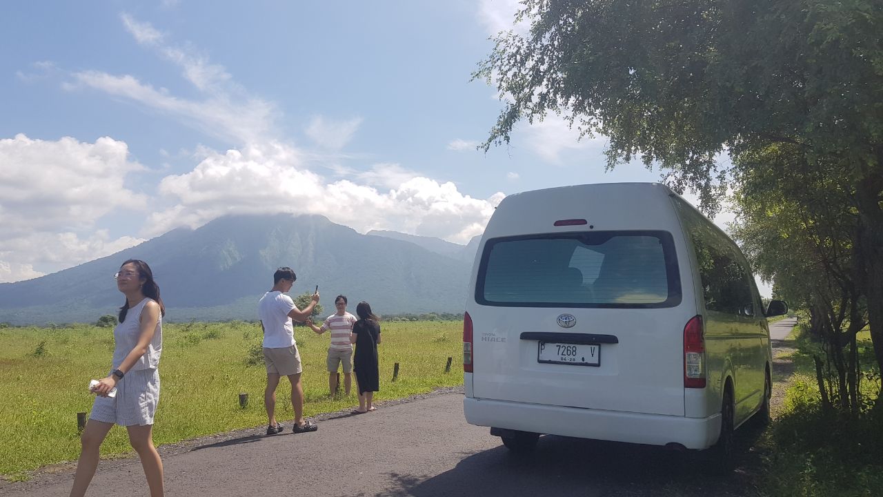 perjalanan tour & travel