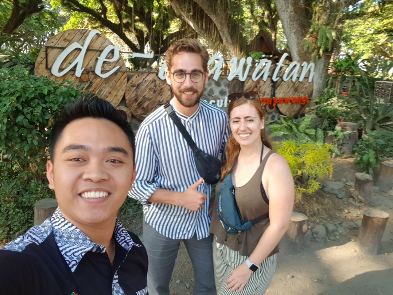 liburan bersama wisatawan asing di Djawatan Banyuwangi